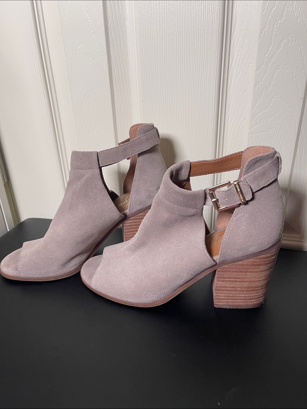 Arturo Chiang Suede Cutout Ankle Booties